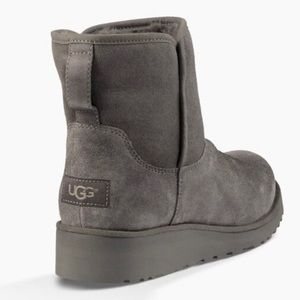 NWOT UGG Australia Kristin Boot Grey Size 6